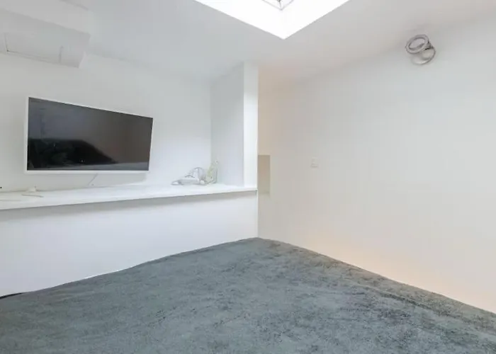 Апартаменты A Cote Du Sacree Coeur Et Montmartre *